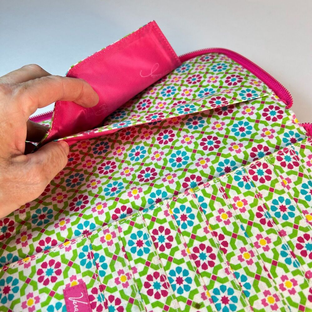 Vera Bradley Capri Melon Pink Paisley Quilted Large Zip Travel Organizer Wallet - Picture 7 of 11